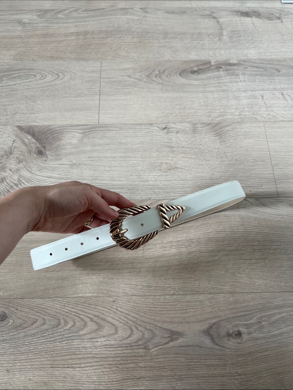 White Women’s Belt with Twisted Gold Buckle